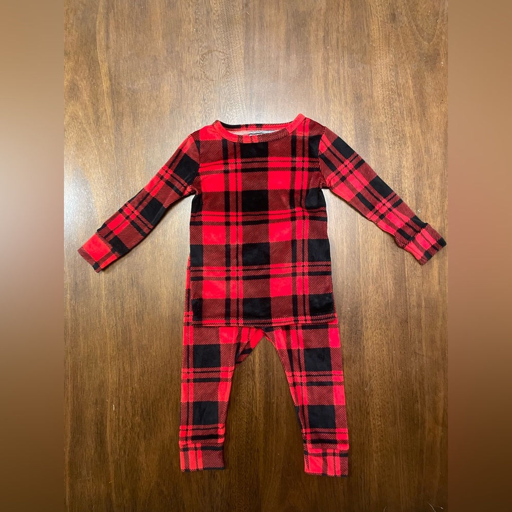 Cat & Jack Red and Black Plaid 2T Pajama Set